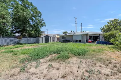 327 S Gilbert, Hemet, CA 92543 - Photo 23