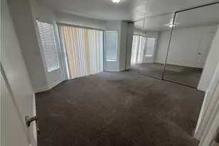27589 Elder View Dr, Valencia, CA 91354 - Photo 41