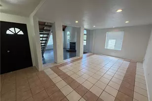 27589 Elder View Dr, Valencia, CA 91354 - Photo 5