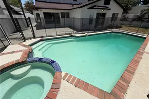 27589 Elder View Dr, Valencia, CA 91354 - Photo 49