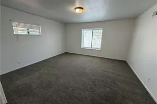 27589 Elder View Dr, Valencia, CA 91354 - Photo 21