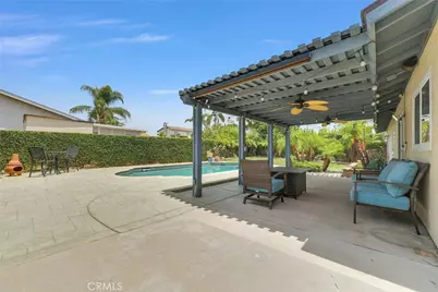 15448 Sandhurst Street, Fontana, CA 92336 - Photo 25