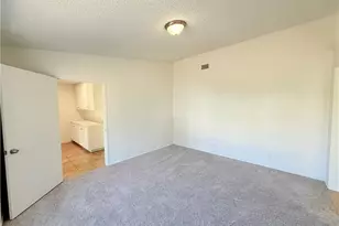 11439 Fox Hollow Ln, Pacoima, CA 91331 - Photo 17