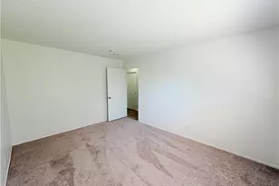 11439 Fox Hollow Ln, Pacoima, CA 91331 - Photo 25