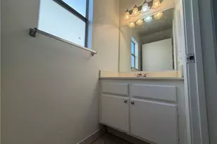 11439 Fox Hollow Ln, Pacoima, CA 91331 - Photo 3