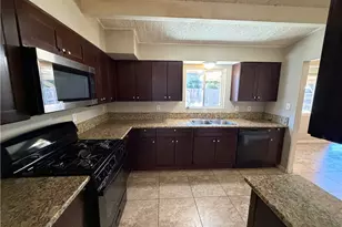 18026 Ingomar St, Reseda, CA 91335 - Photo 17