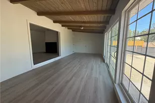 17046 Saticoy St, Van Nuys, CA 91406 - Photo 11