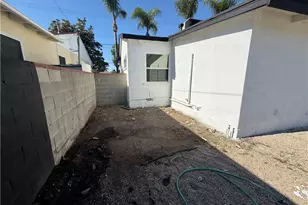 17046 Saticoy St, Van Nuys, CA 91406 - Photo 41