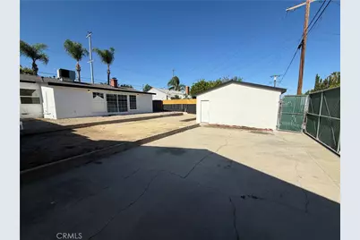 17046 Saticoy Street, Van Nuys, CA 91406 - Photo 39