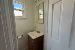 17046 Saticoy St, Van Nuys, CA 91406 - Photo 17