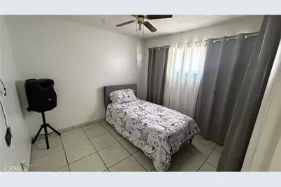 48 Paradise, Carson, CA 90745 - Photo 11