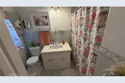 48 Paradise, Carson, CA 90745 - Photo 9