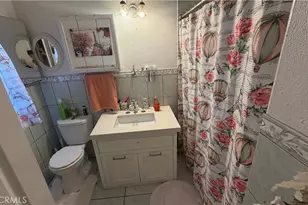48 Paradise, Carson, CA 90745 - Photo 9