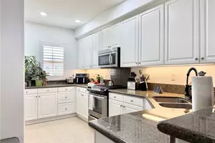 951 N Sunrise Lane, Azusa, CA 91702 - Photo 17