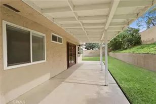 9925 Pinyon Ct, Fontana, CA 92335 - Photo 27