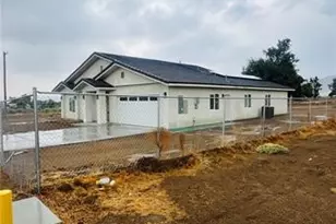 31820 Meadow Blossom, Nuevo, CA 92567 - Photo 3