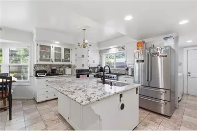 2132 Chester, Bakersfield, CA 93304 - Photo 27