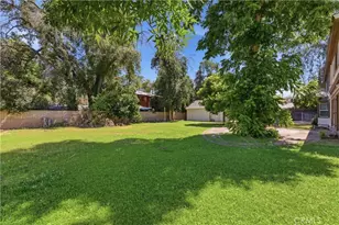 2132 Chester, Bakersfield, CA 93304 - Photo 61