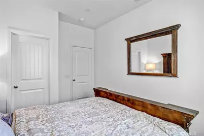 16681 Wyndham #8, Fontana, CA 92336 - Photo 23