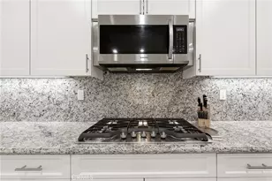 1721 Arthur Loop W, Upland, CA 91784 - Photo 15