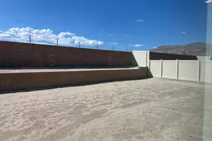 11477 Bald Eagle Ln, Desert Hot Springs, CA 92240 - Photo 17