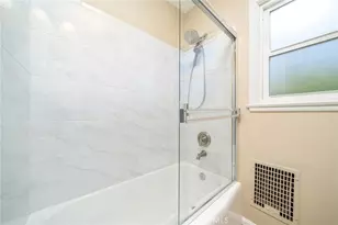 7057 Babcock, North Hollywood, CA 91605 - Photo 15