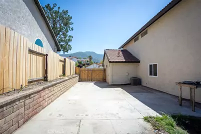 6386 N Beechwood Avenue, San Bernardino, CA 92407 - Photo 27