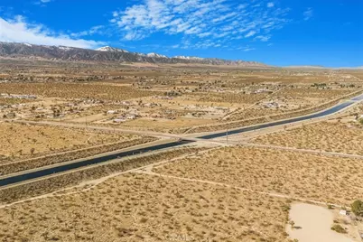 13378 Paramount Road, Phelan, CA 92371 - Photo 41