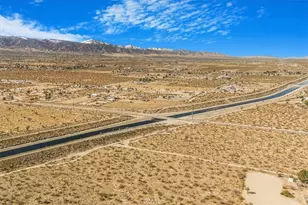 13378 Paramount Rd, Phelan, CA 92371 - Photo 41