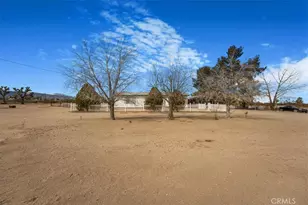 13378 Paramount Rd, Phelan, CA 92371 - Photo 31