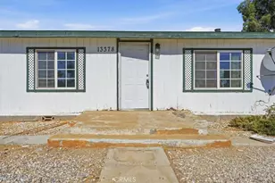 13378 Paramount Rd, Phelan, CA 92371 - Photo 15