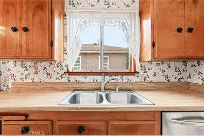 836 N 10th, Upland, CA 91786 - Photo 11