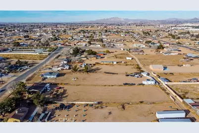 11581 4th Avenue, Hesperia, CA 92345 - Photo 43