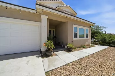 13070 Sierra Madre Court, Victorville, CA 92394 - Photo 11