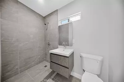 1305 W 46th, Los Angeles, CA 90037 - Photo 25