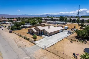 15921 Pine St, Hesperia, CA 92345 - Photo 5