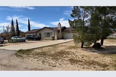 11890 Jacaranda, Hesperia, CA 92345 - Photo 3