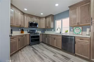 1199 Runaway Cir, Colton, CA 92324 - Photo 3