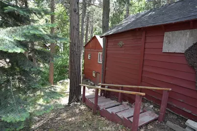 25020 Moon Drive, Crestline, CA 92325 - Photo 3