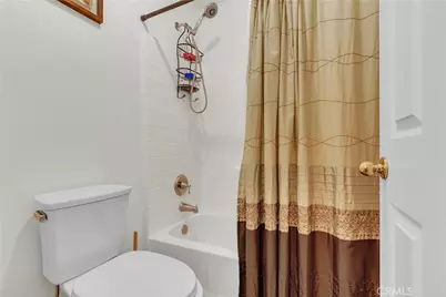 16341 Freesia, Fontana, CA 92336 - Photo 29