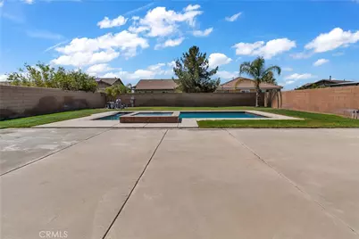16341 Freesia, Fontana, CA 92336 - Photo 47