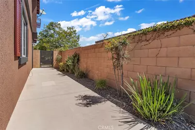 16341 Freesia, Fontana, CA 92336 - Photo 45