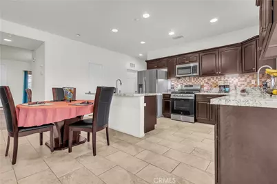 16341 Freesia, Fontana, CA 92336 - Photo 13