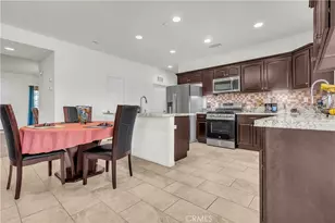 16341 Freesia, Fontana, CA 92336 - Photo 13