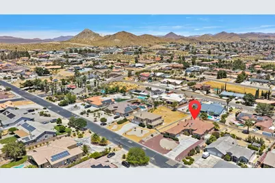 16233 Ridge View Drive, Apple Valley, CA 92307 - Photo 61