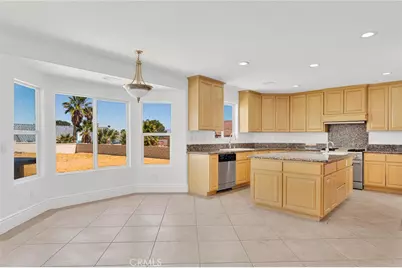 16245 Ridge View Drive, Apple Valley, CA 92307 - Photo 23