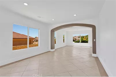 16245 Ridge View Drive, Apple Valley, CA 92307 - Photo 19