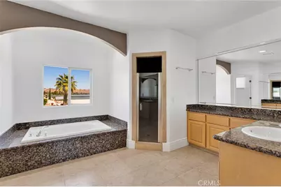 16245 Ridge View Drive, Apple Valley, CA 92307 - Photo 57