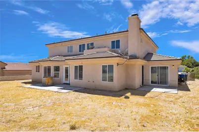 16245 Ridge View Drive, Apple Valley, CA 92307 - Photo 9