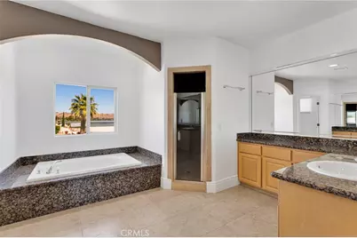 16245 Ridge View Drive, Apple Valley, CA 92307 - Photo 57
